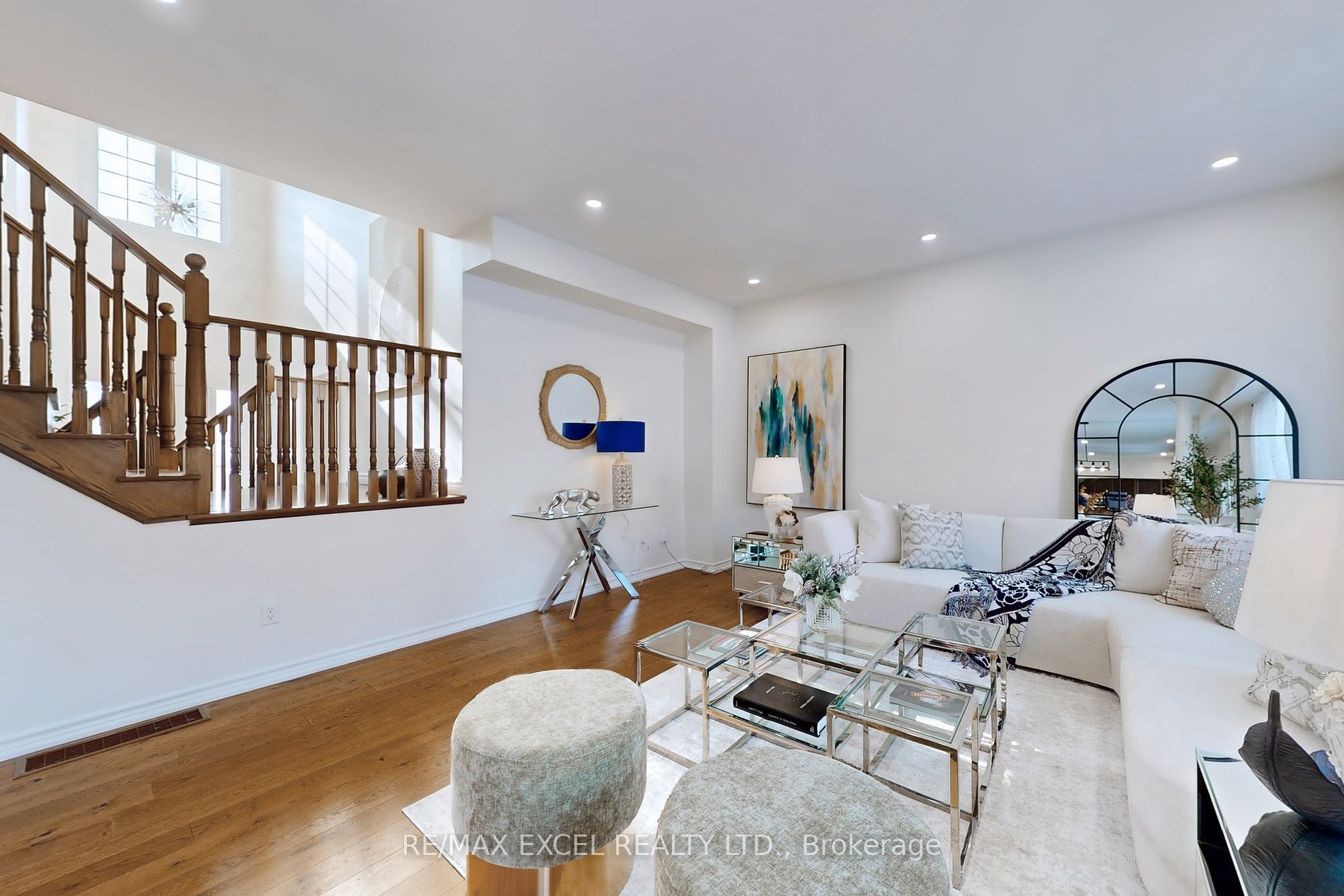 55 Ellis Crescent