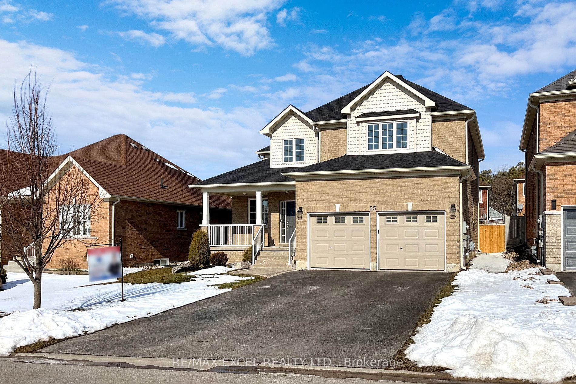 55 Ellis Crescent
