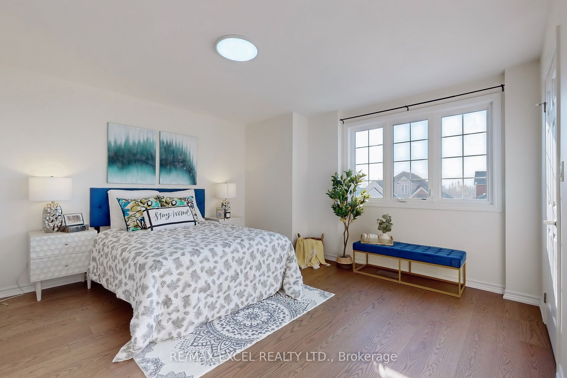 55 Ellis Crescent