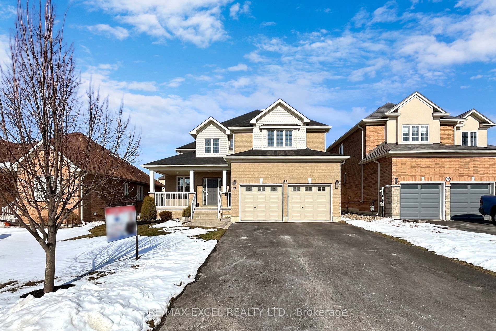55 Ellis Crescent