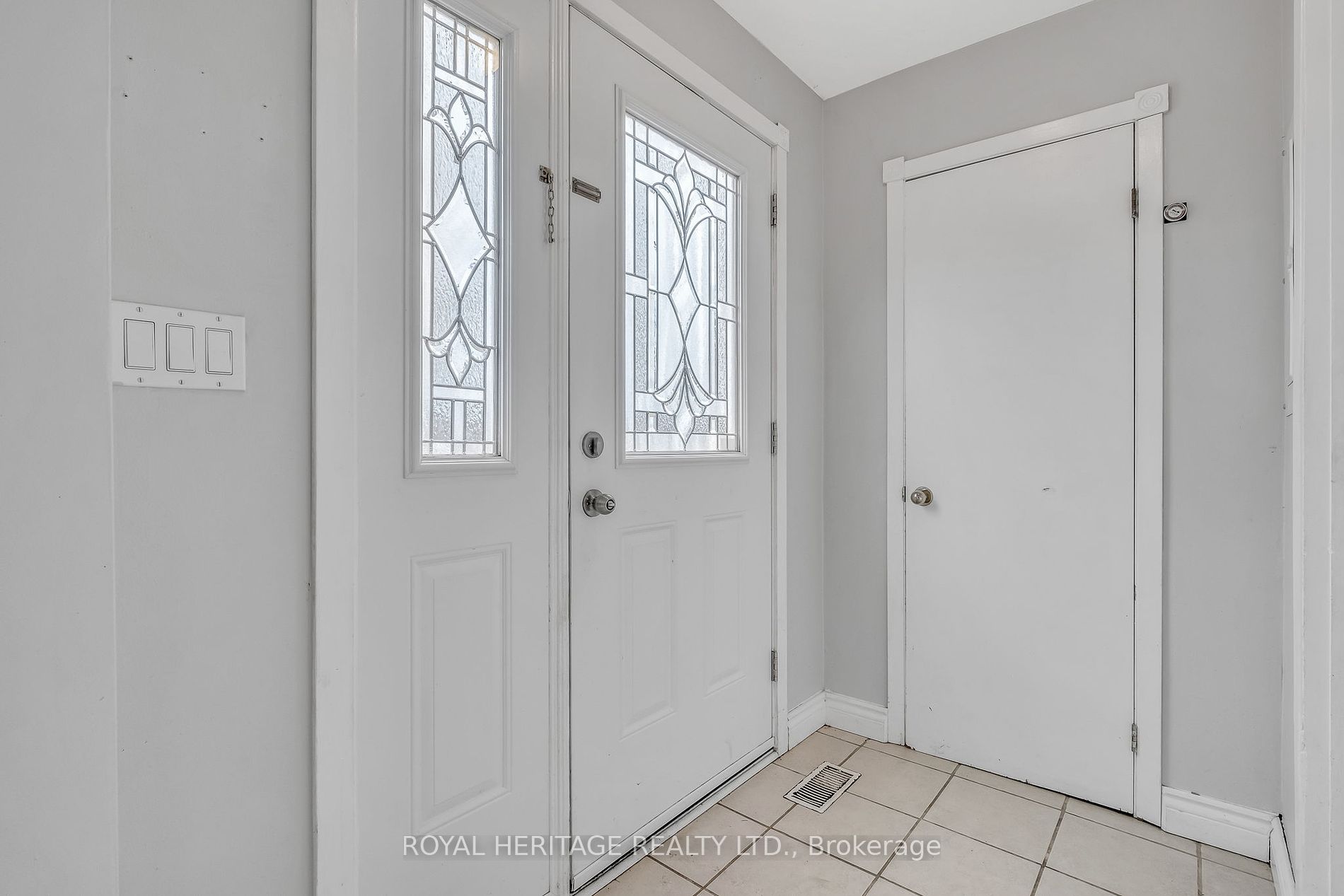 241 Sinclair St