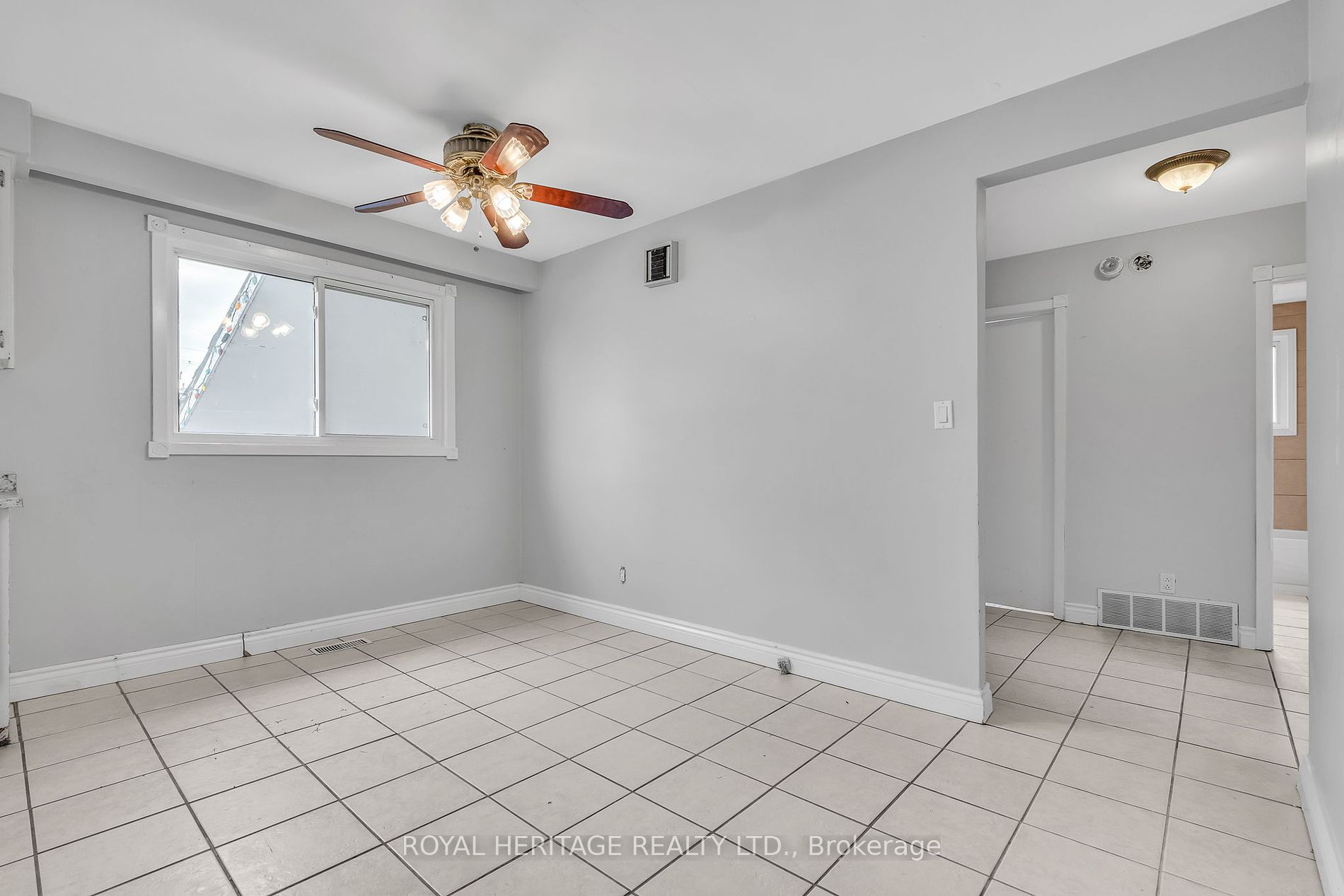 241 Sinclair St