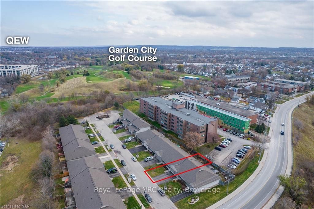 6 Carson Court