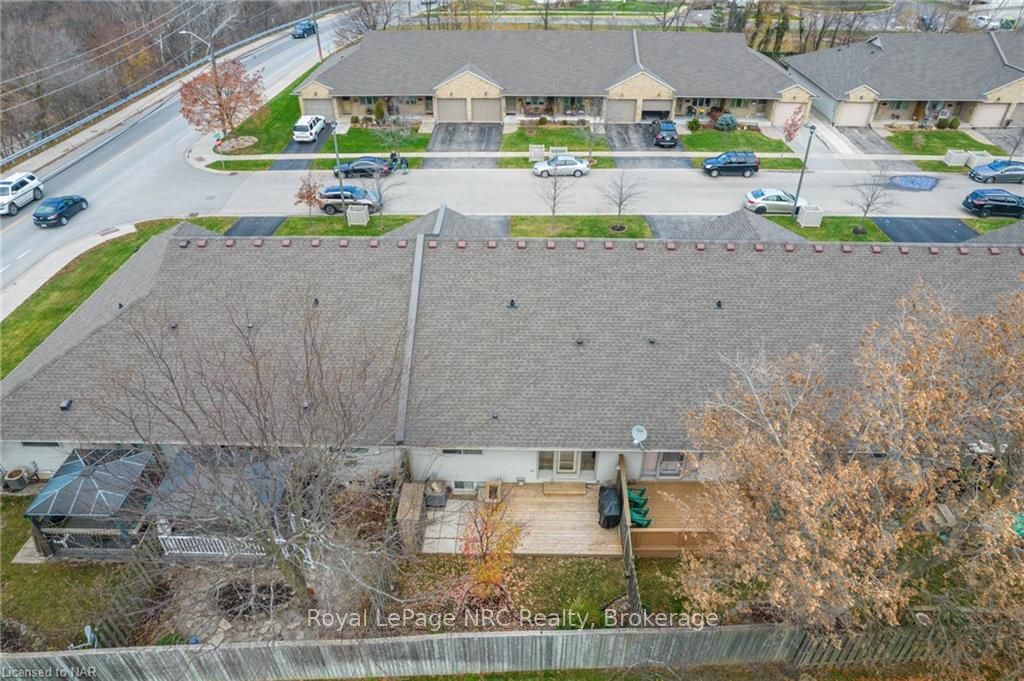 6 Carson Court