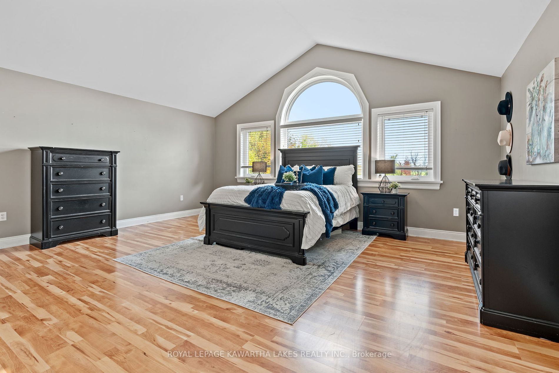 16 Rosies Rd