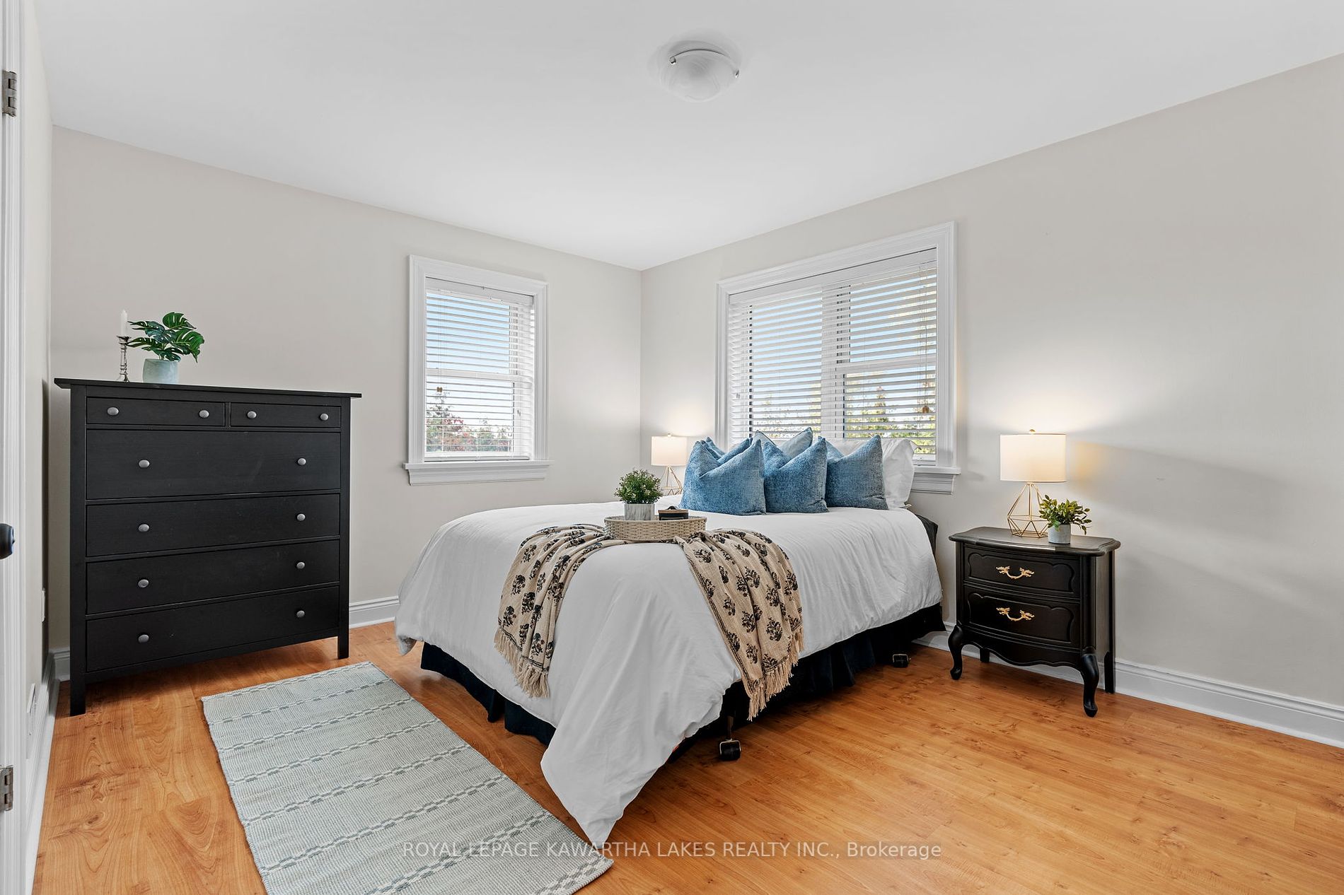 16 Rosies Rd