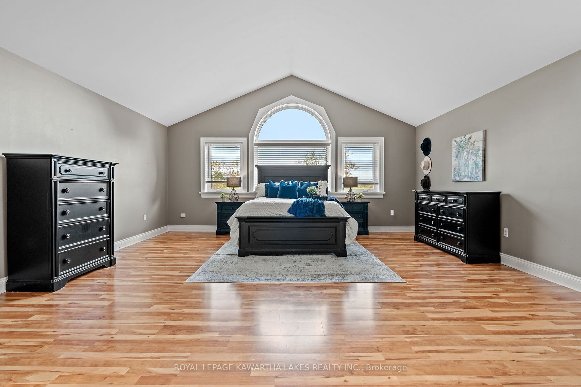16 Rosies Rd
