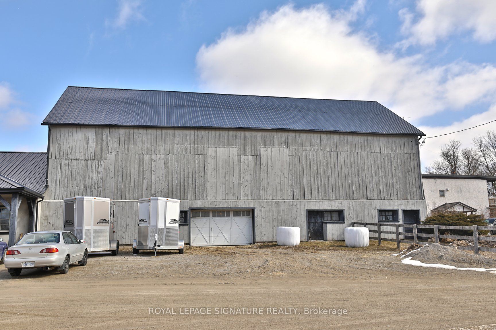 1694 Centre Rd