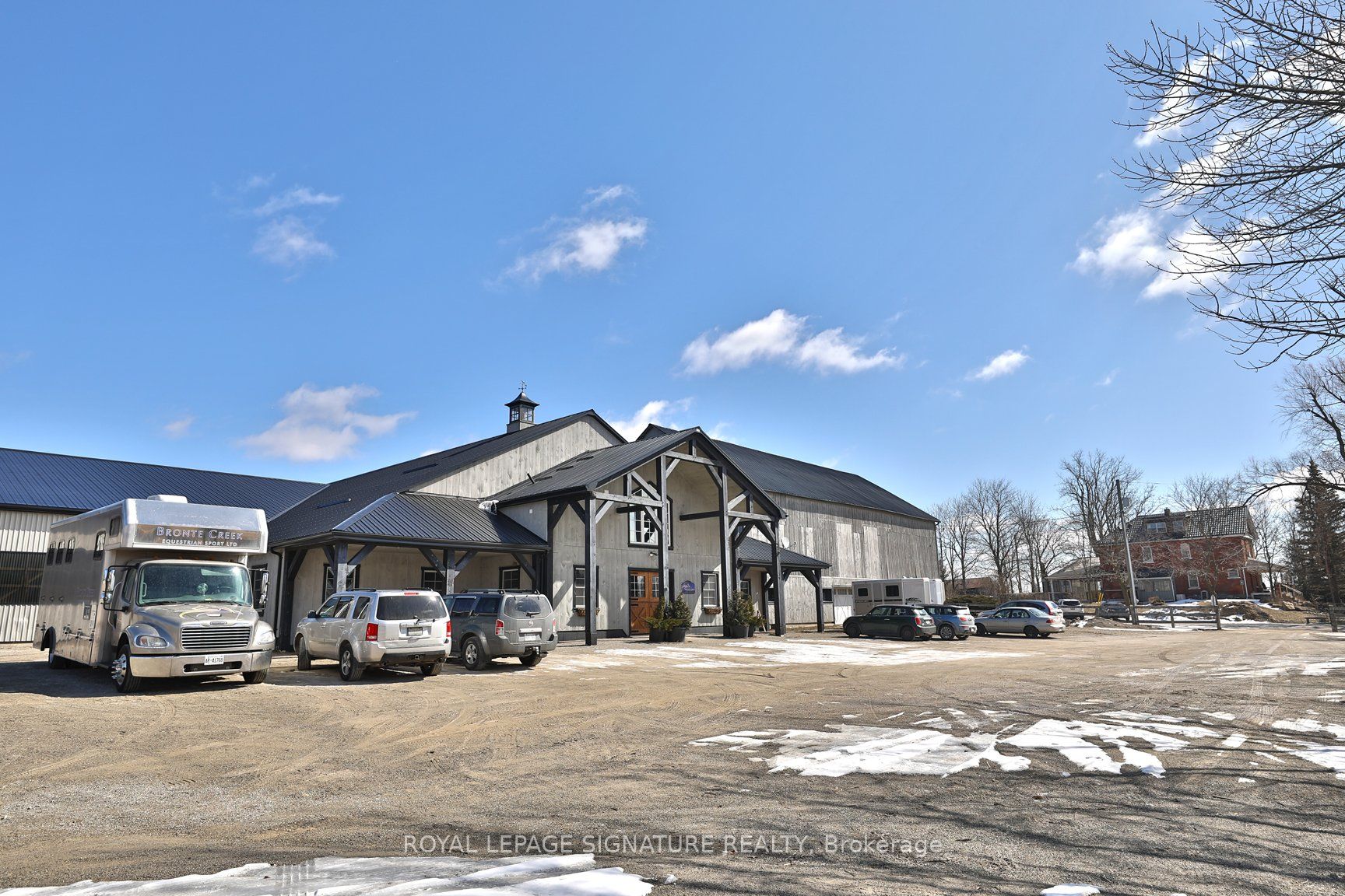 1694 Centre Rd
