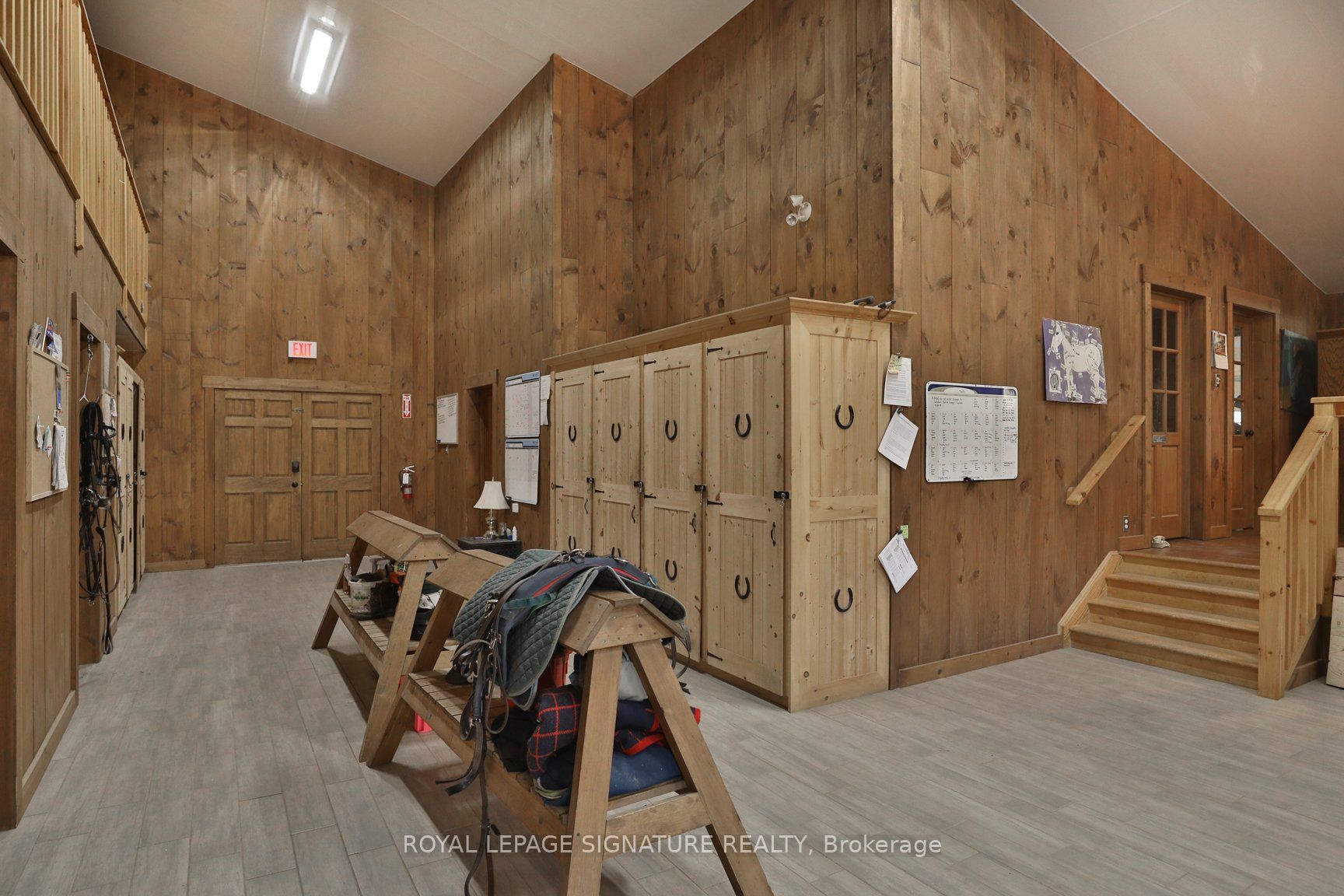 1694 Centre Rd