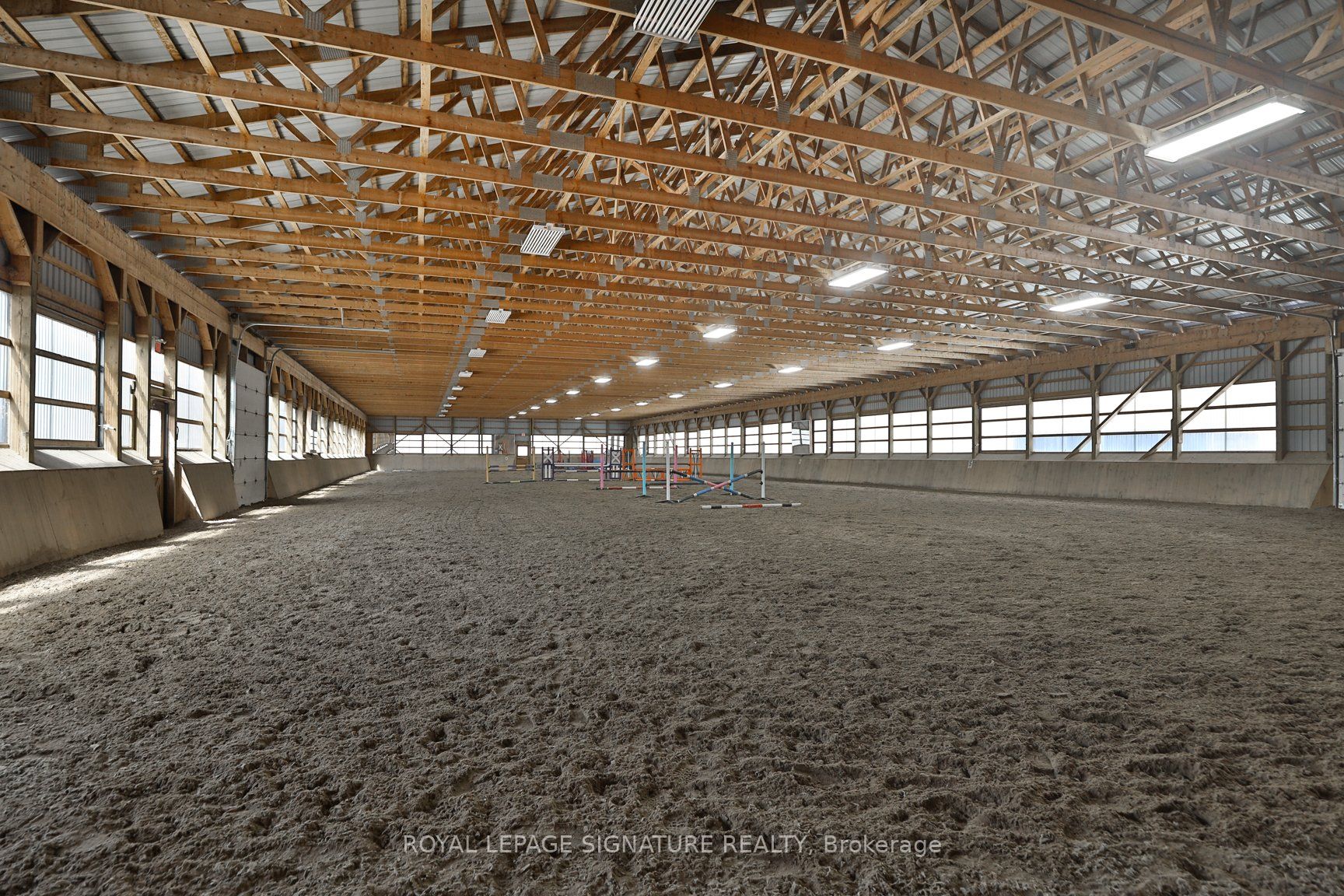 1694 Centre Rd