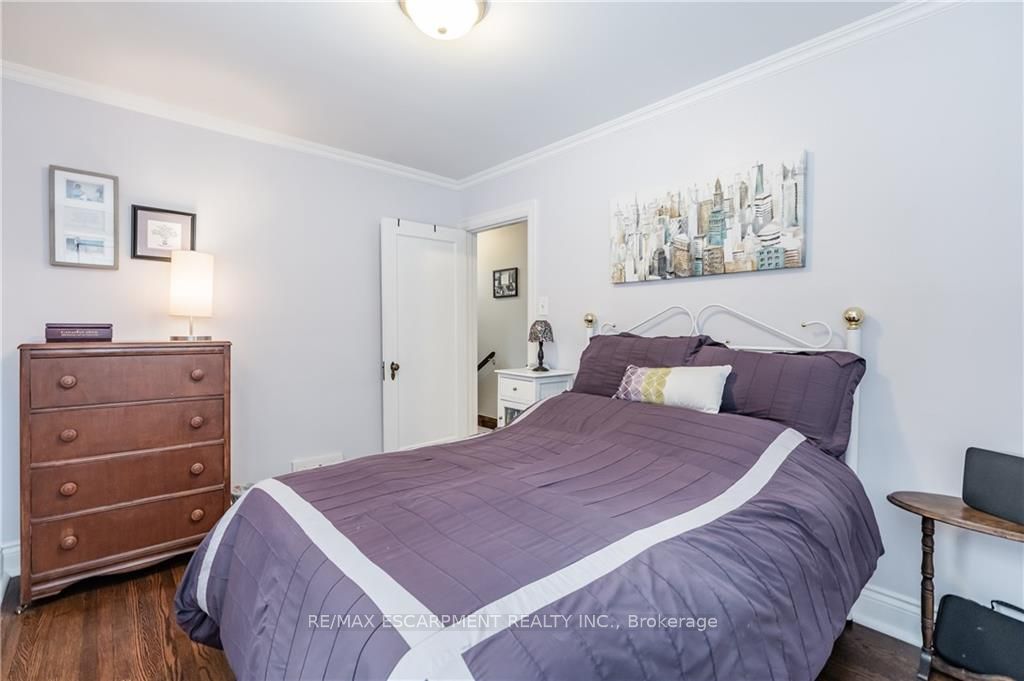 4 JERSEYVILLE Road E