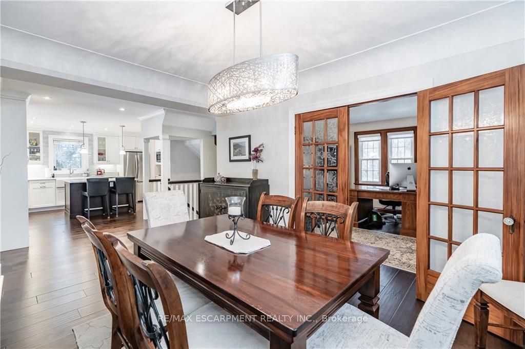 4 JERSEYVILLE Road E