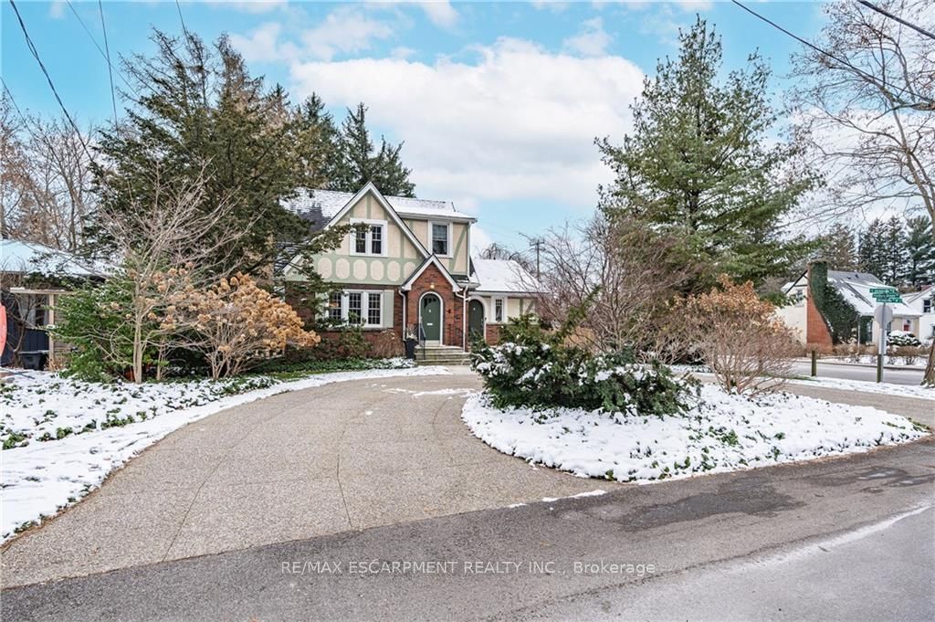 4 JERSEYVILLE Road E