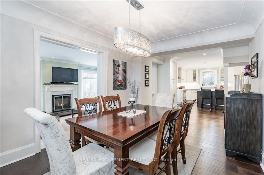 4 JERSEYVILLE Road E