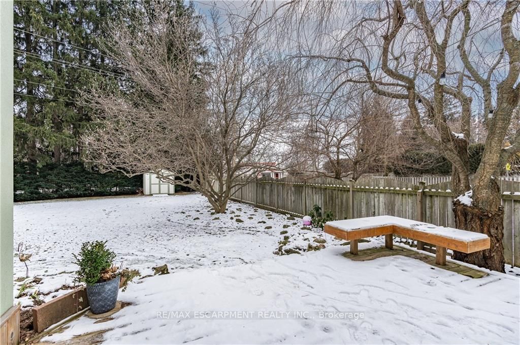 4 JERSEYVILLE Road E