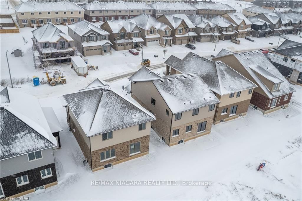 11 Alicia Crescent