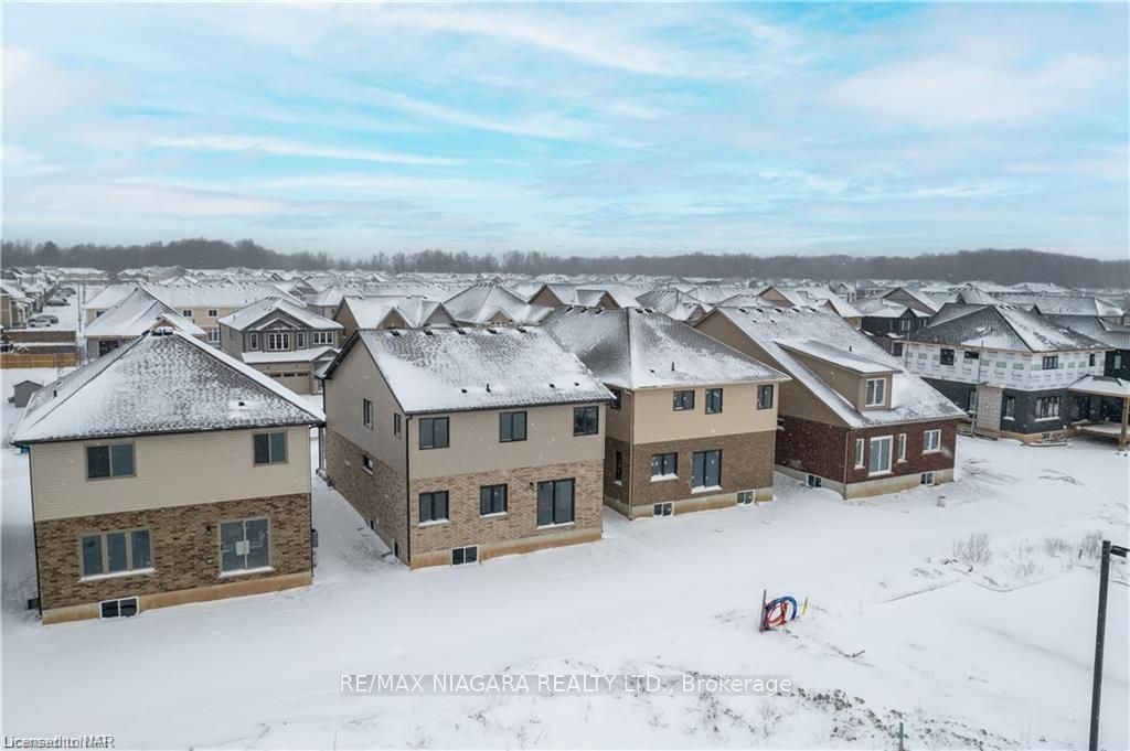 11 Alicia Crescent