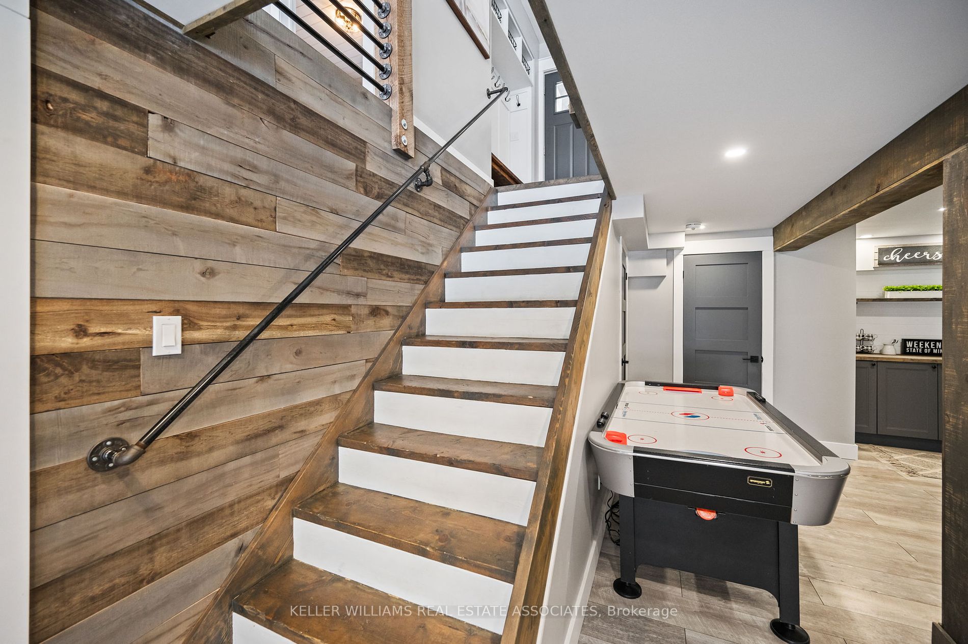 371 Skene Road