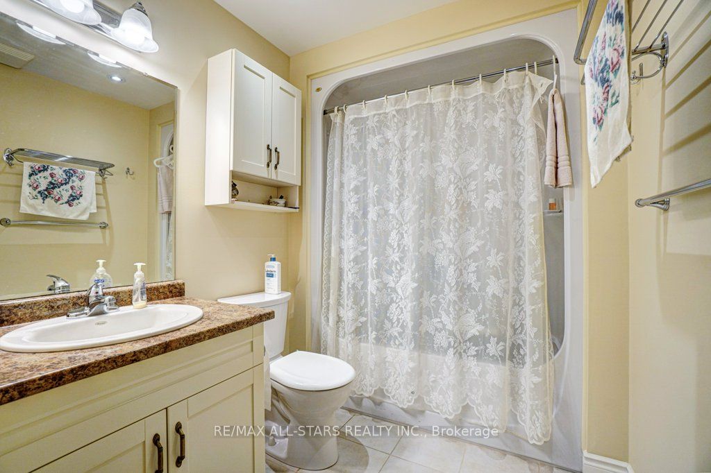35 Green Arbour Way #7