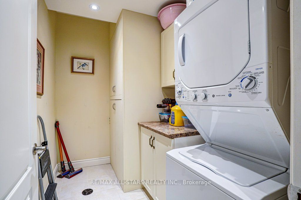 35 Green Arbour Way #7