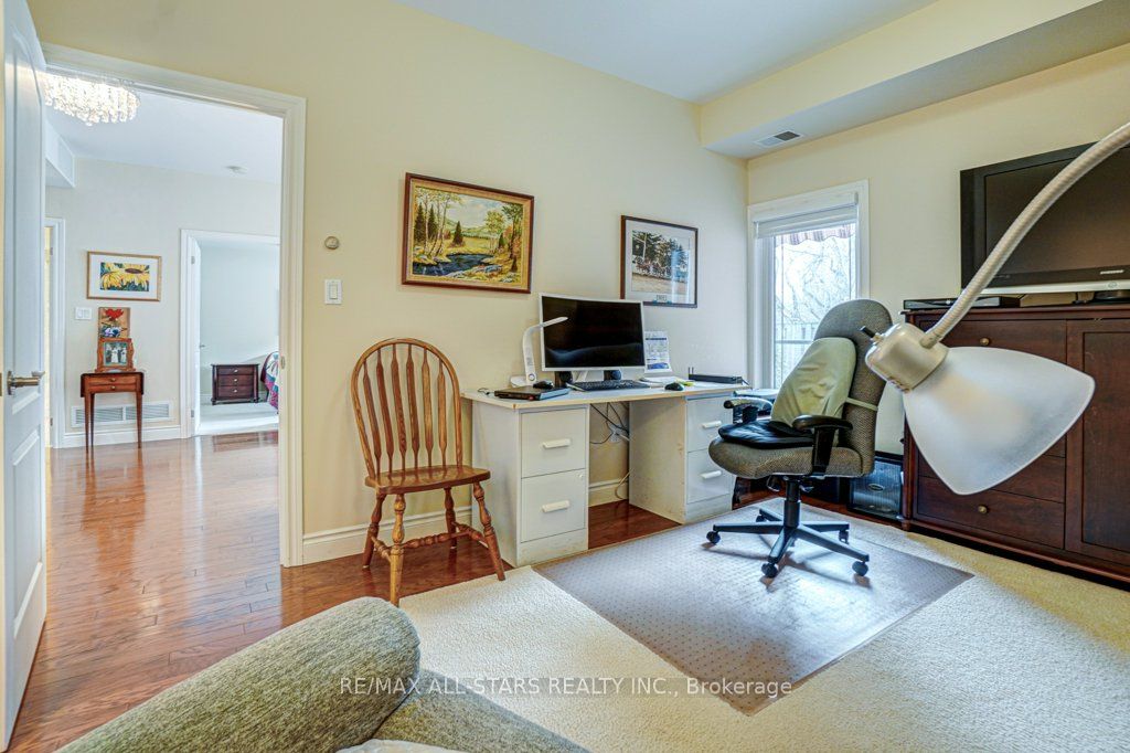 35 Green Arbour Way #7