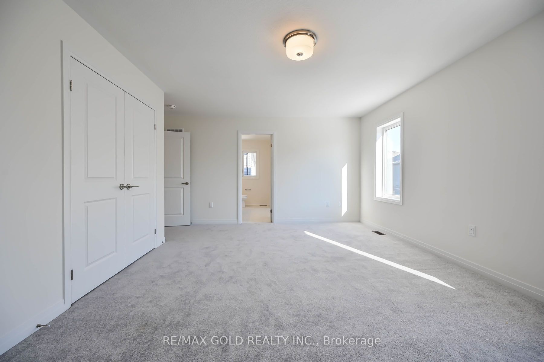 50 Wakeling Drive