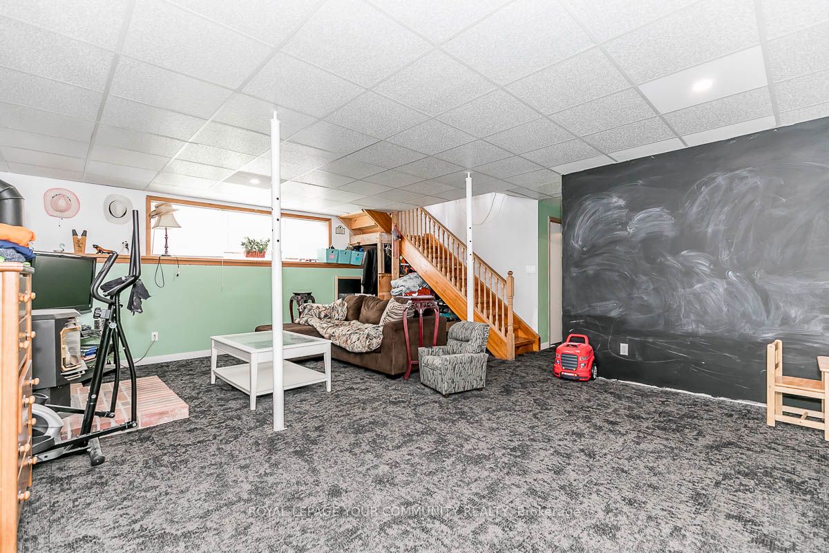 24 Oakwood Drive