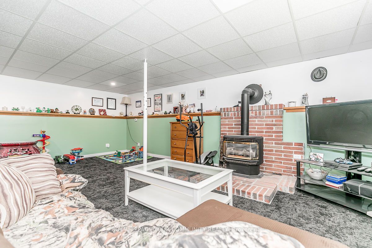 24 Oakwood Drive