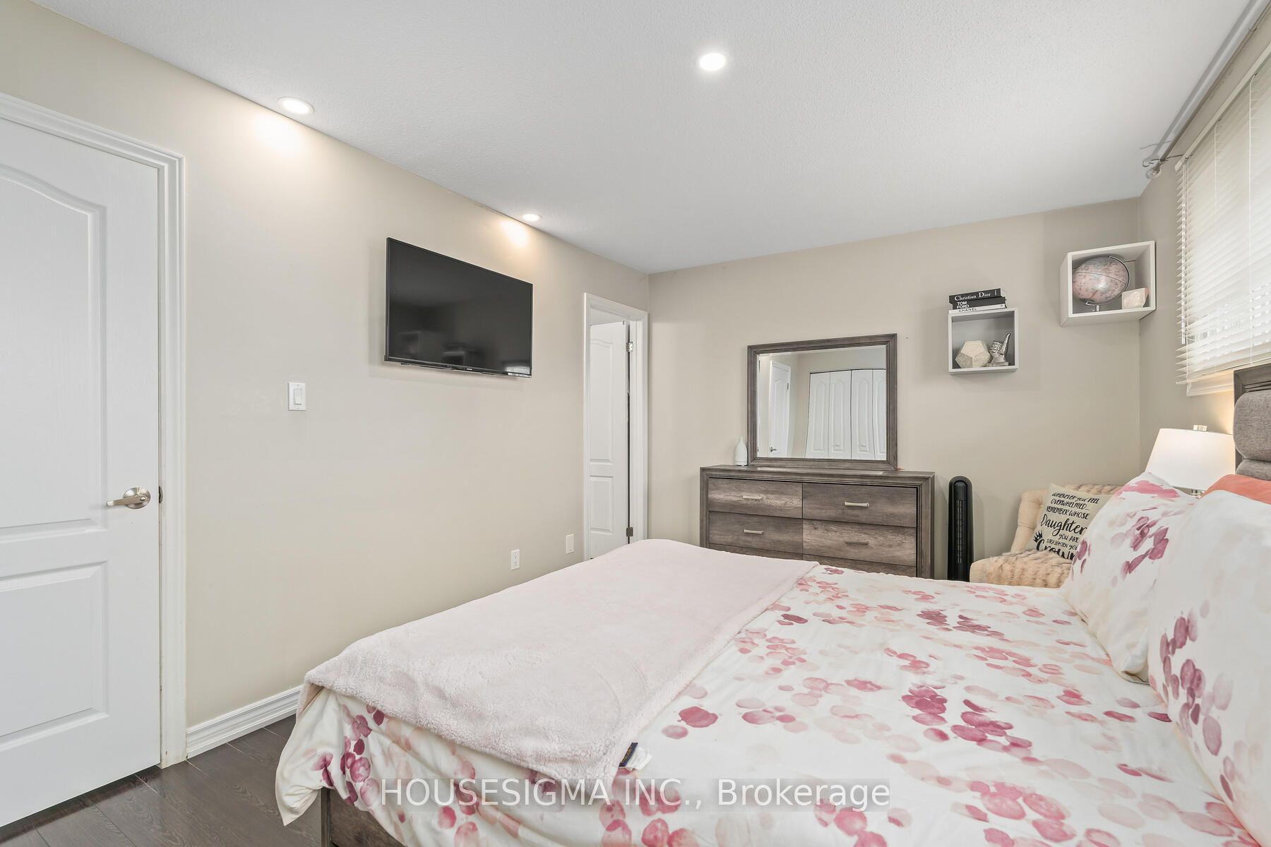 38 Athenia Drive