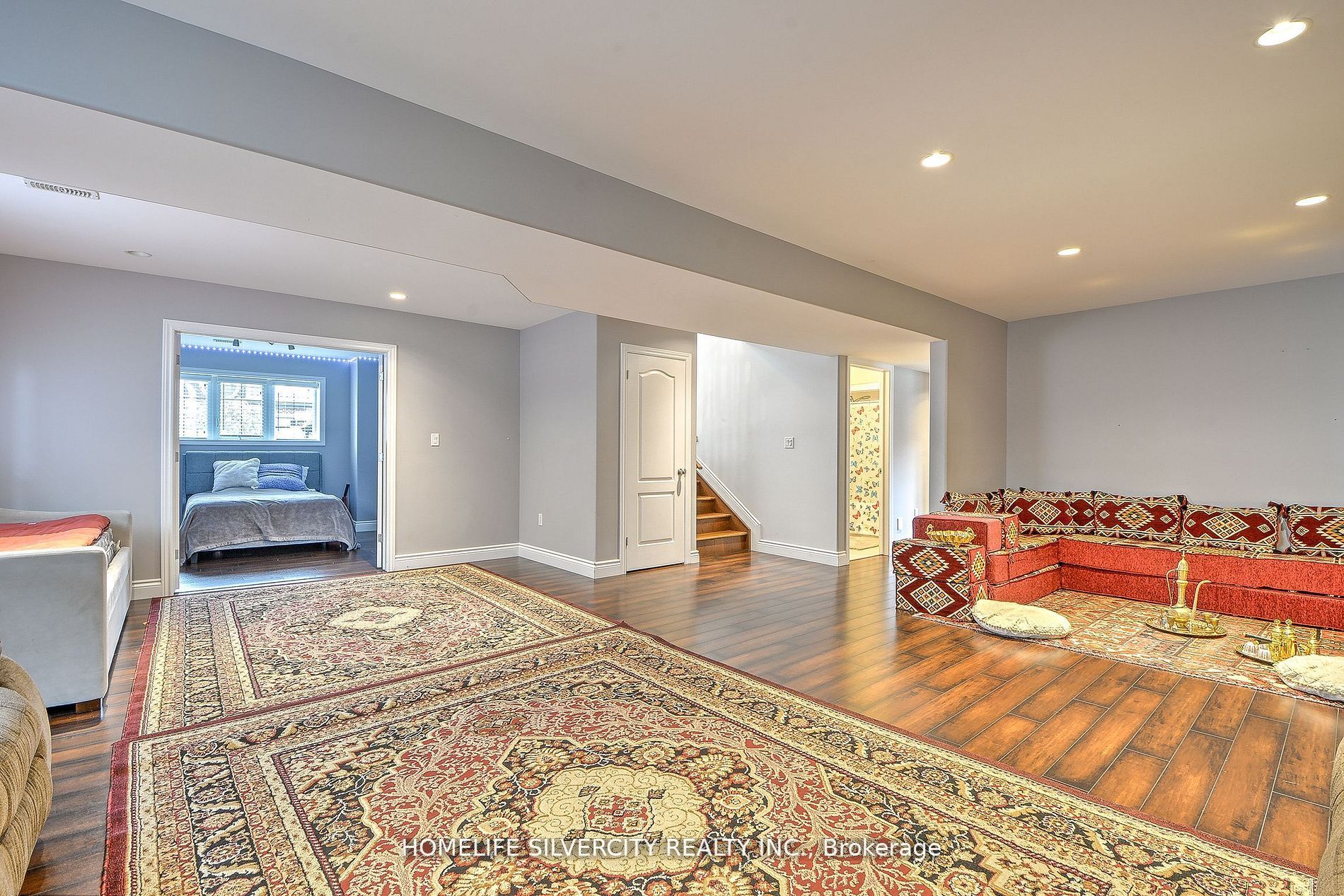 3133 Leisure Crescent