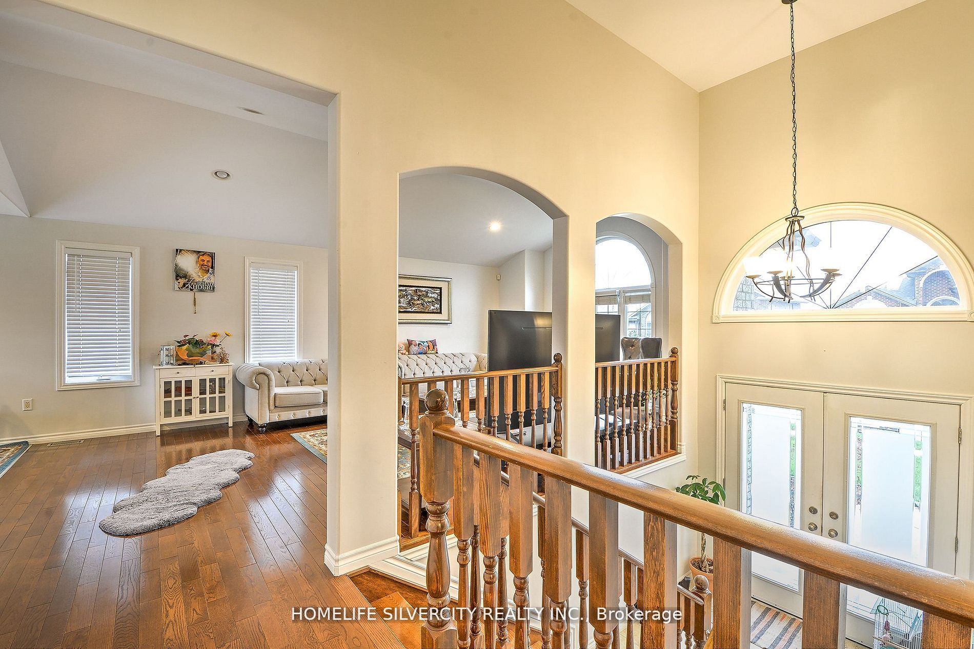 3133 Leisure Crescent