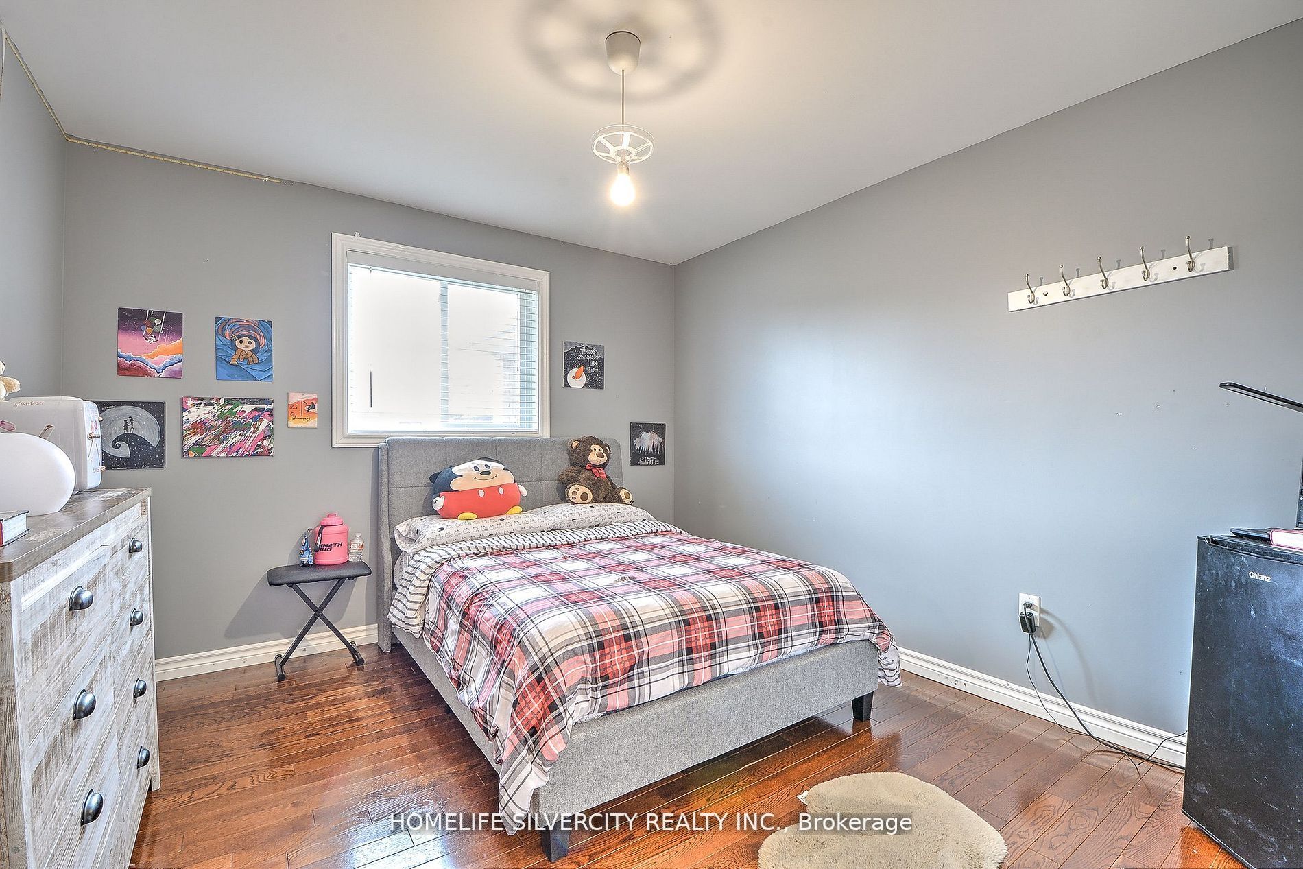 3133 Leisure Crescent