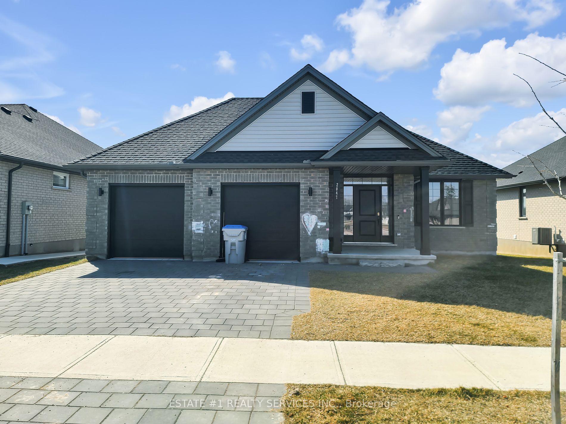 2047 Lockwood Crescent