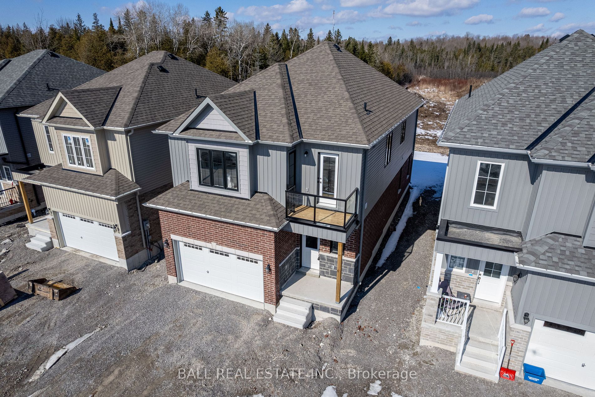 12 Hillcroft Way