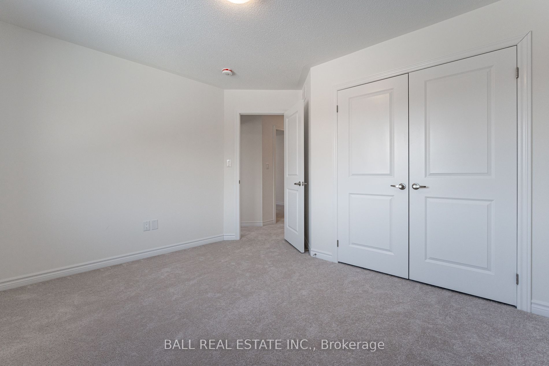 12 Hillcroft Way