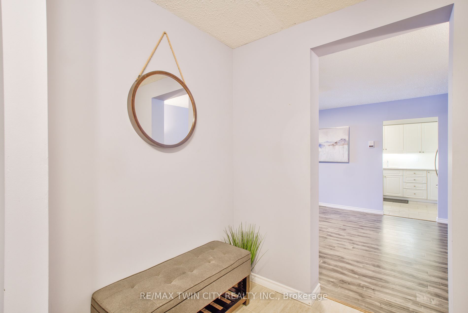 944 Caledonian View, #402