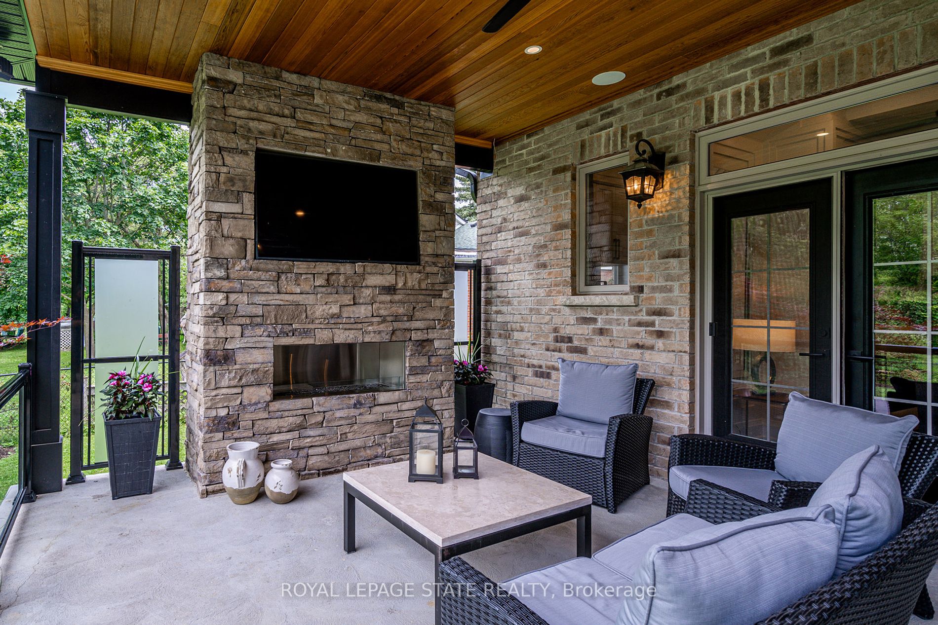 731 Montgomery Dr