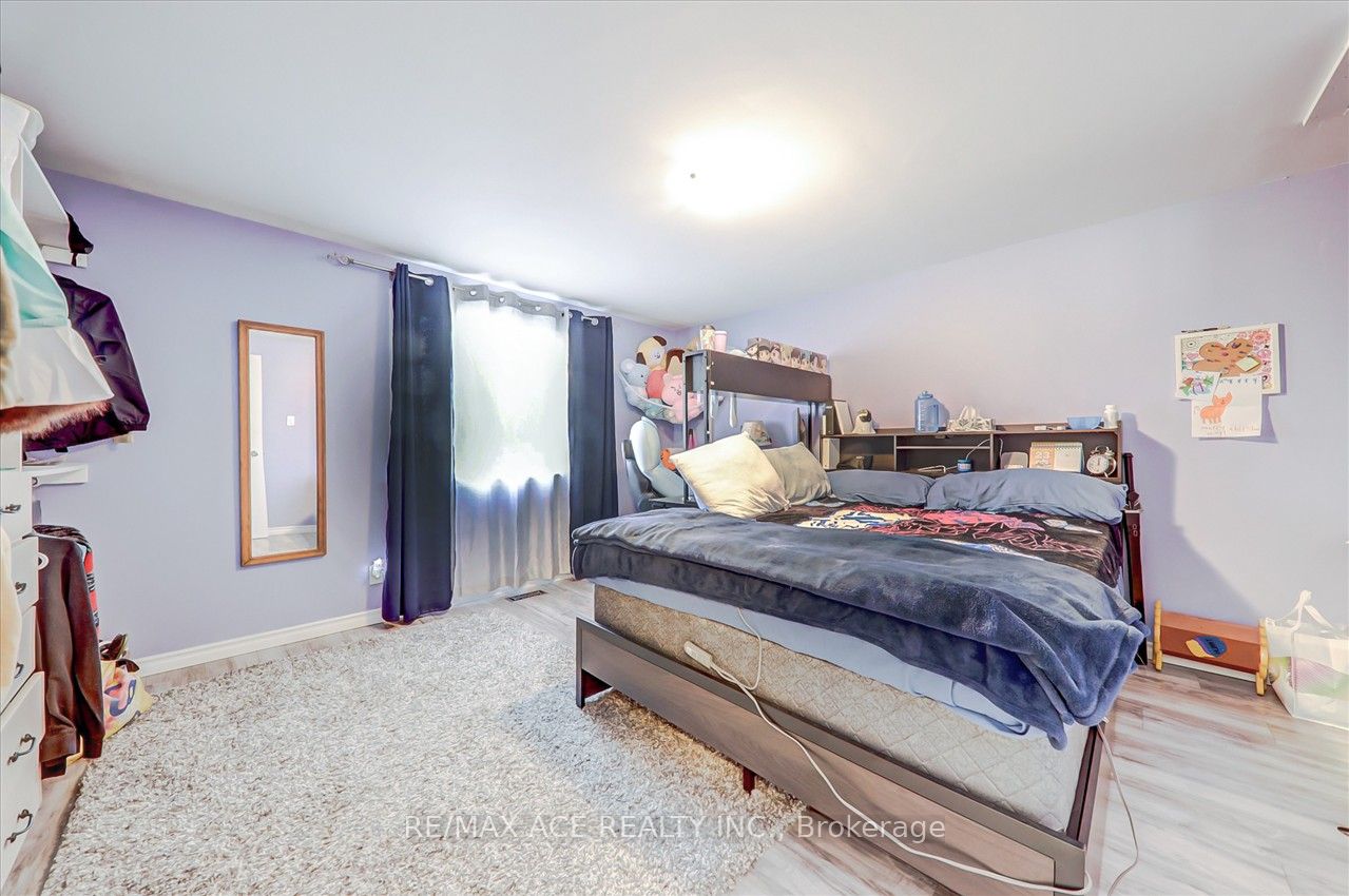 60 Pochon Avenue