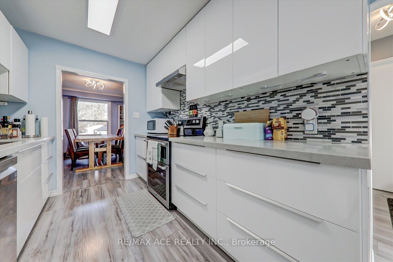 60 Pochon Avenue