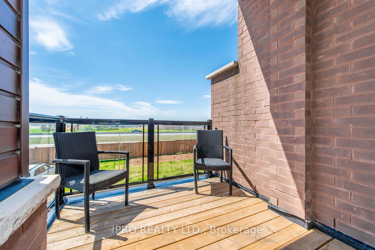 590 North Service Rd, #46