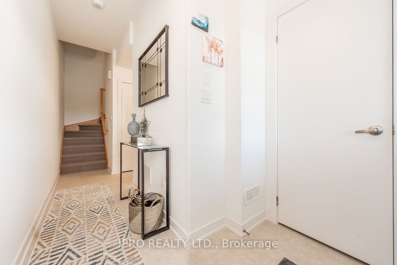 590 North Service Rd, #46