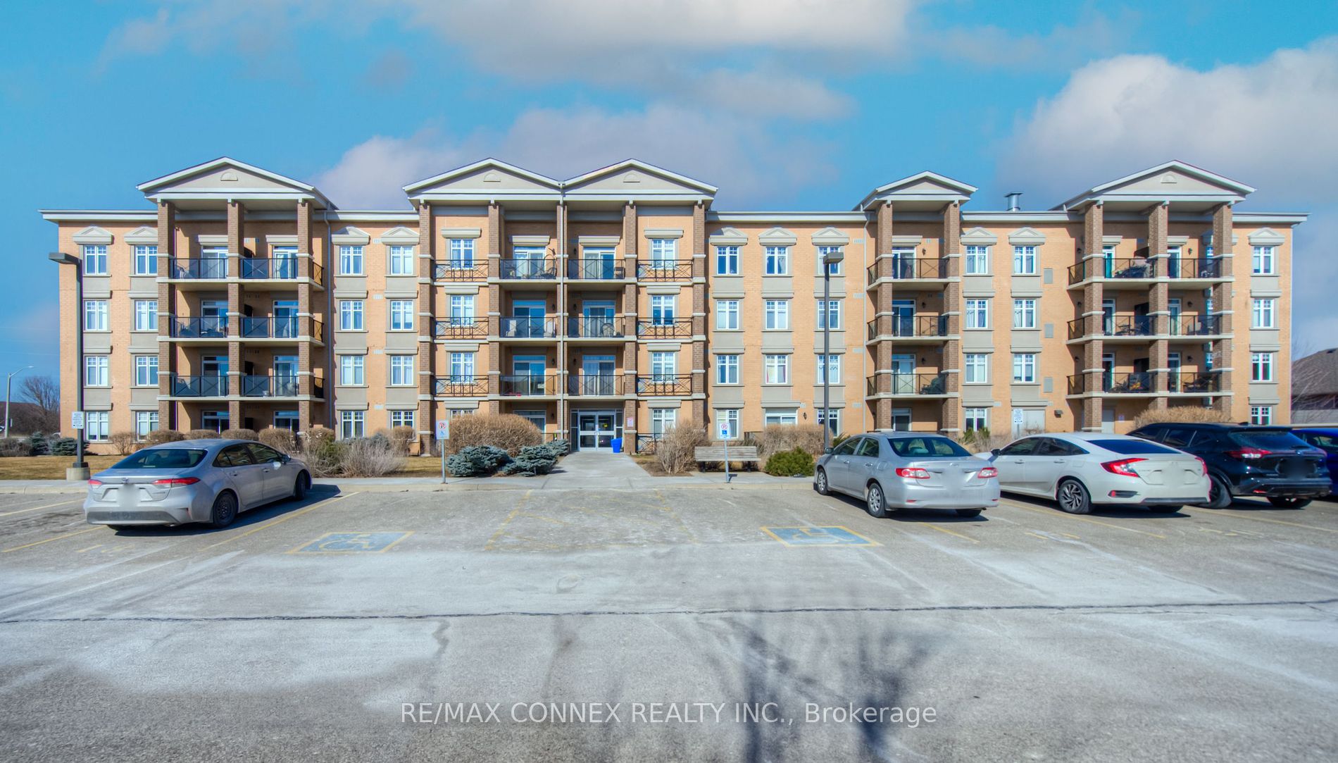 2 Colonial Drive, #102