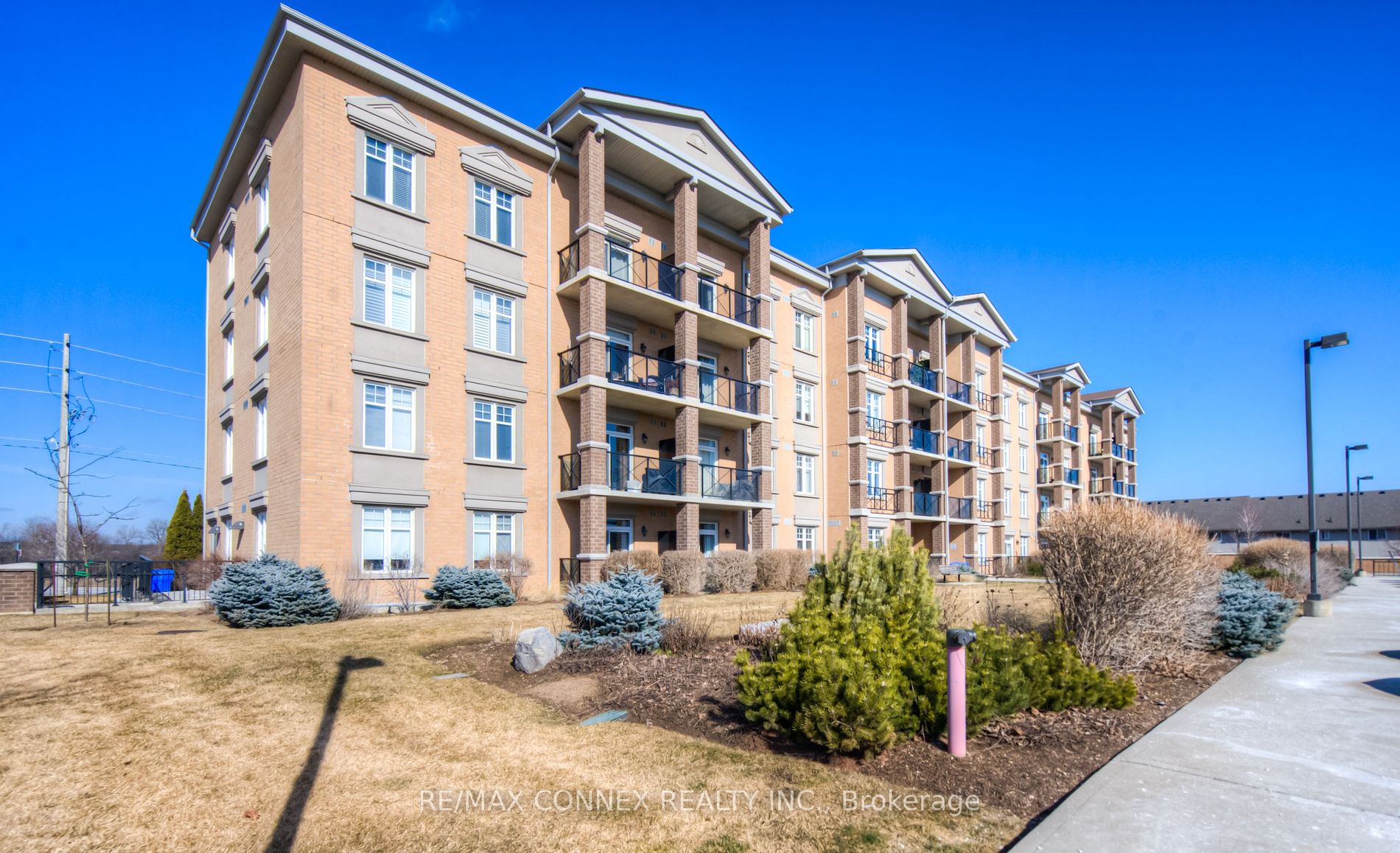 2 Colonial Drive, #102