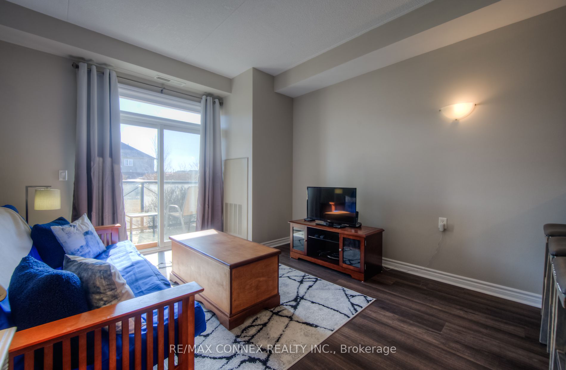 2 Colonial Drive, #102