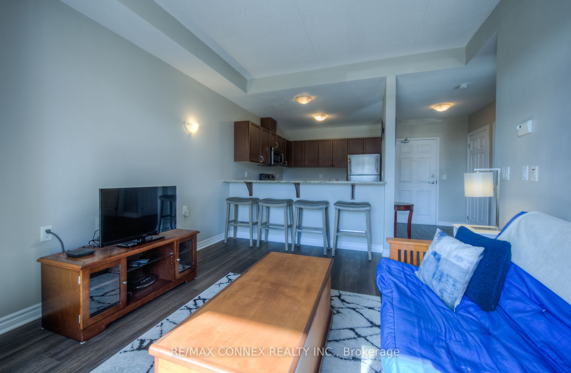 2 Colonial Drive, #102