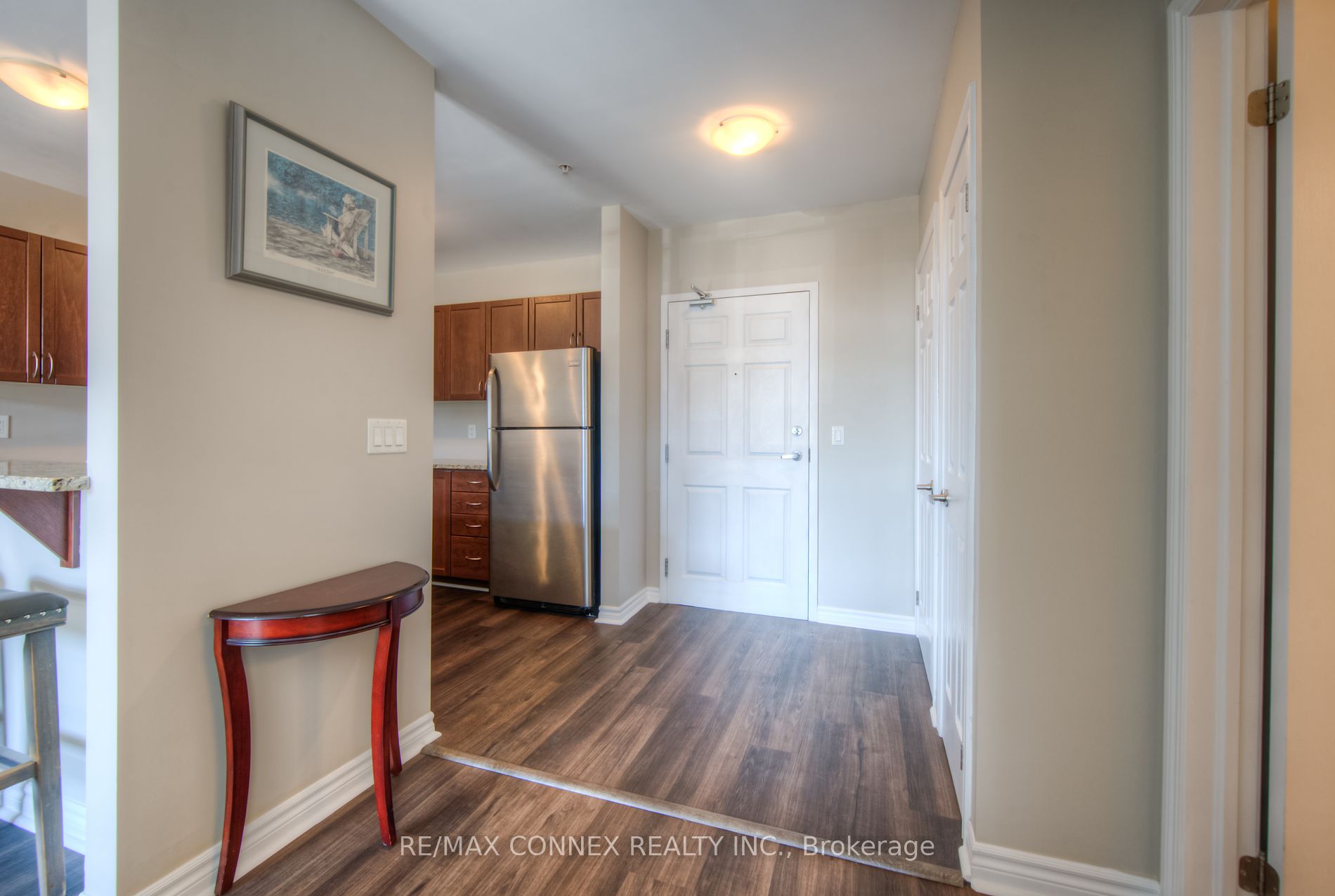 2 Colonial Drive, #102
