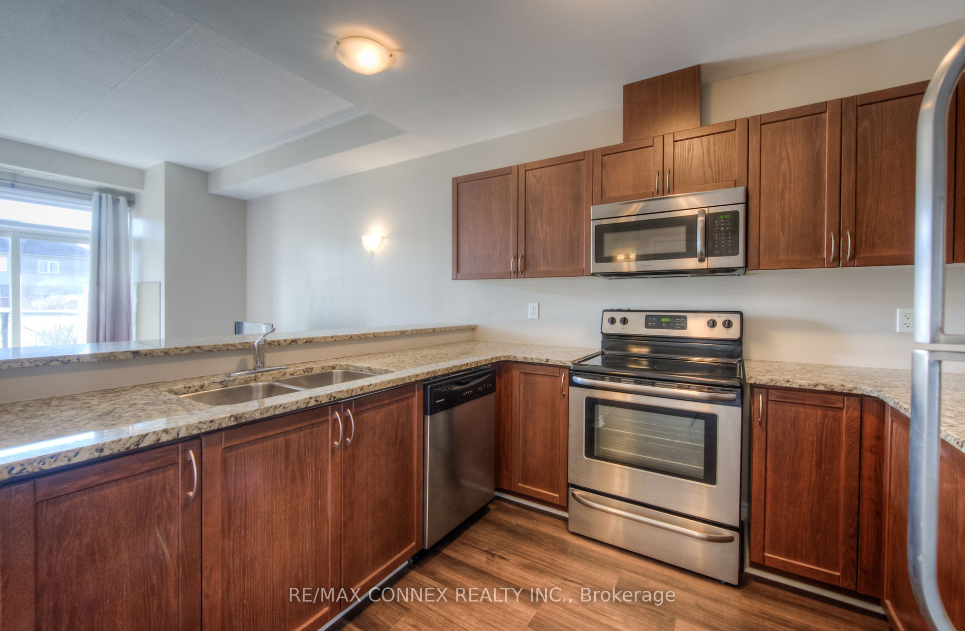 2 Colonial Drive, #102