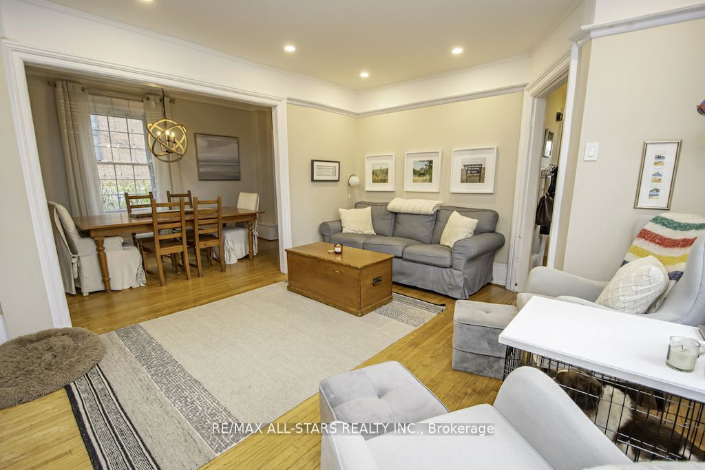 49 Sussex Street N