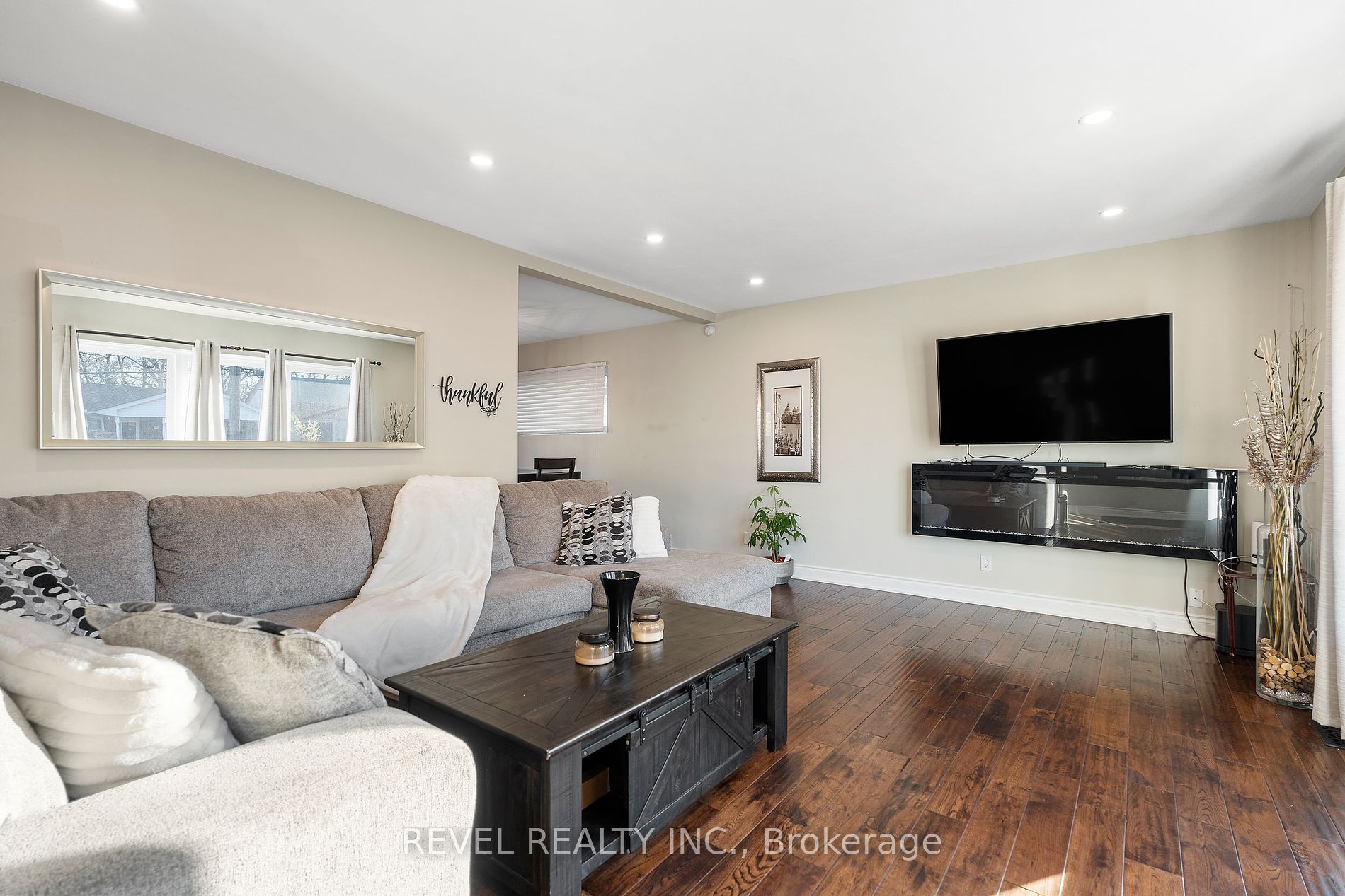 17 Battlefield Dr